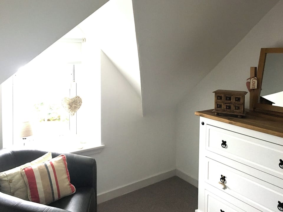 Double bedroom | 11 The Apostles - The Apostles, Catacol, near Lochranza