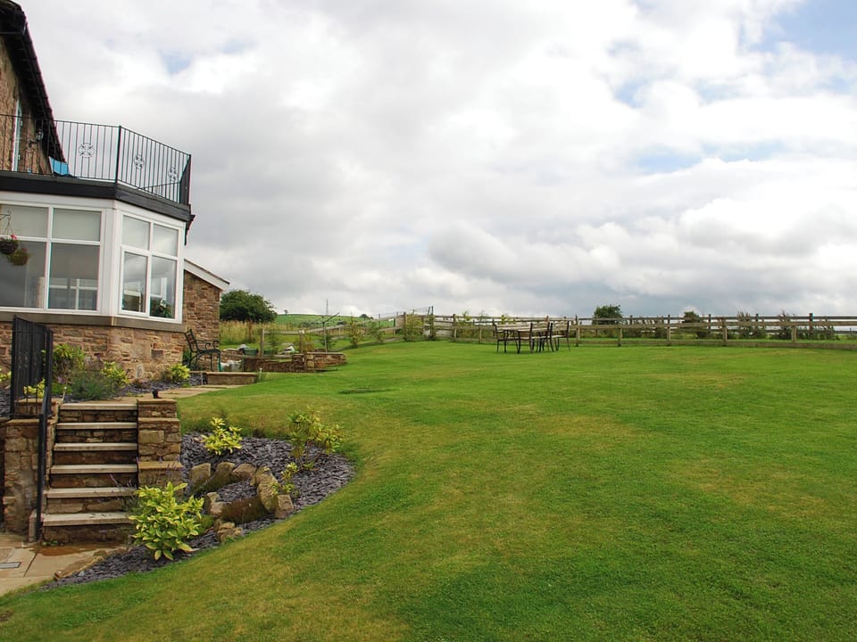 Shallcross Hall Cottages - Toddbrook, Whaley Bridge near Buxton
