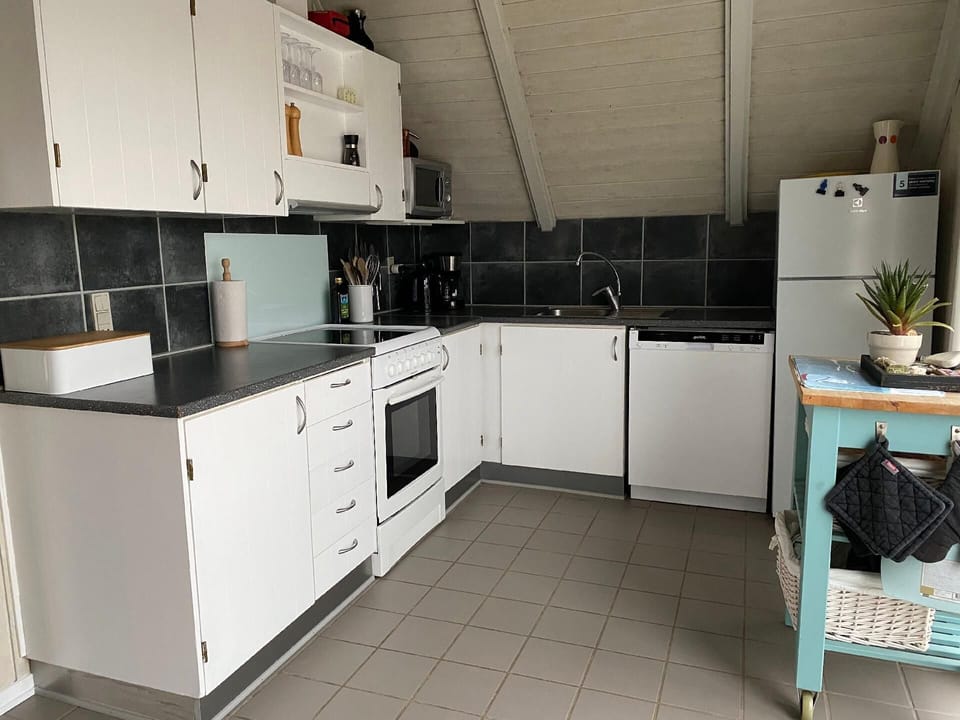 Well equipped kitchen