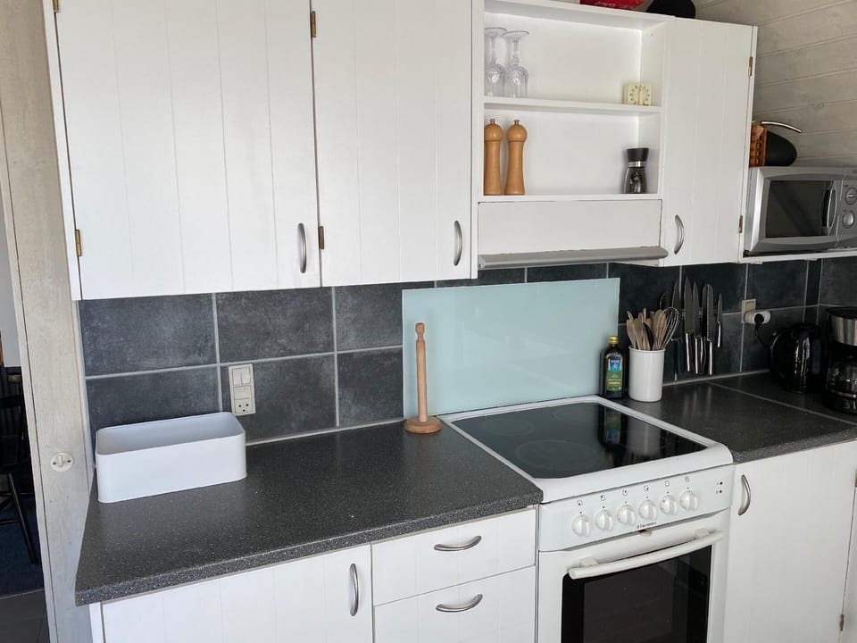 Well equipped kitchen