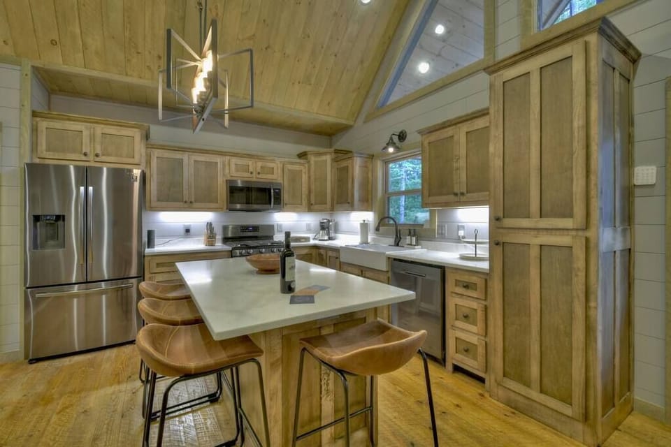 Fully stocked kitchen