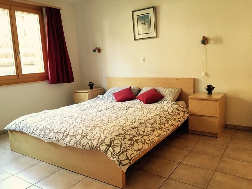 Furniture, Comfort, Window, Wood, Textile, Bed Frame, Flooring, Floor, Bed