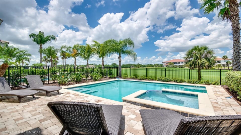 Sweet Home Vacation Home Rentals, Top Resorts Florida Reunion Resort