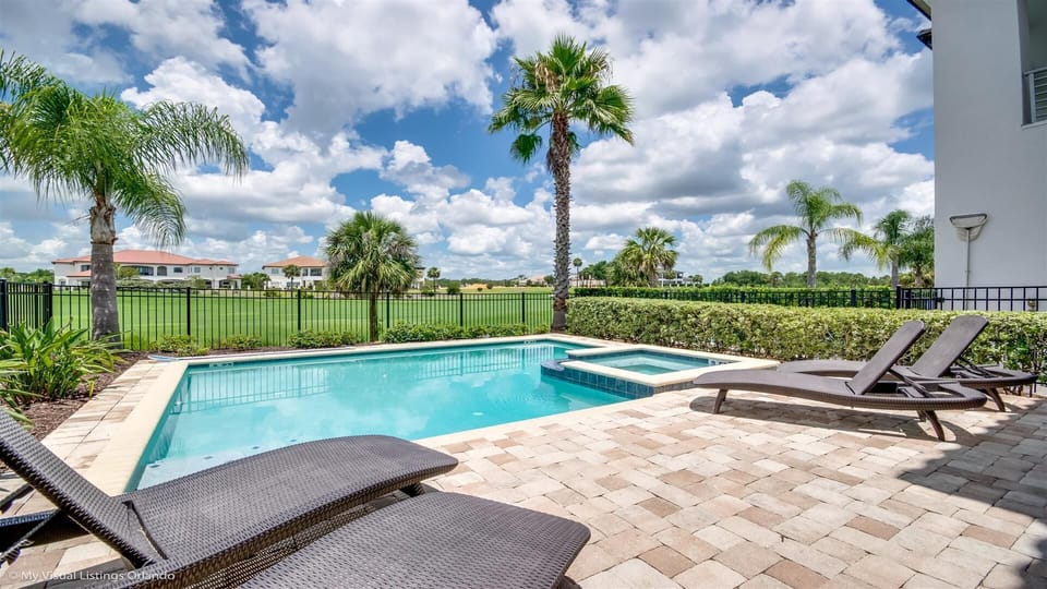 Sweet Home Vacation Home Rentals, Top Resorts Florida Reunion Resort