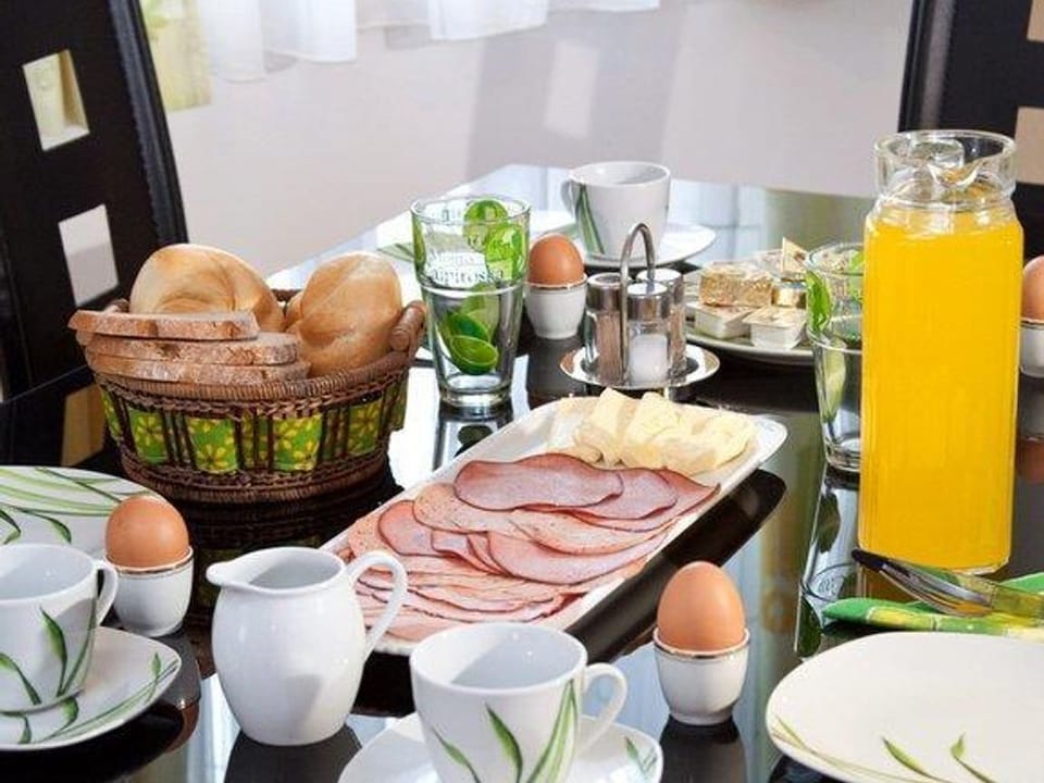 Breakfast meal