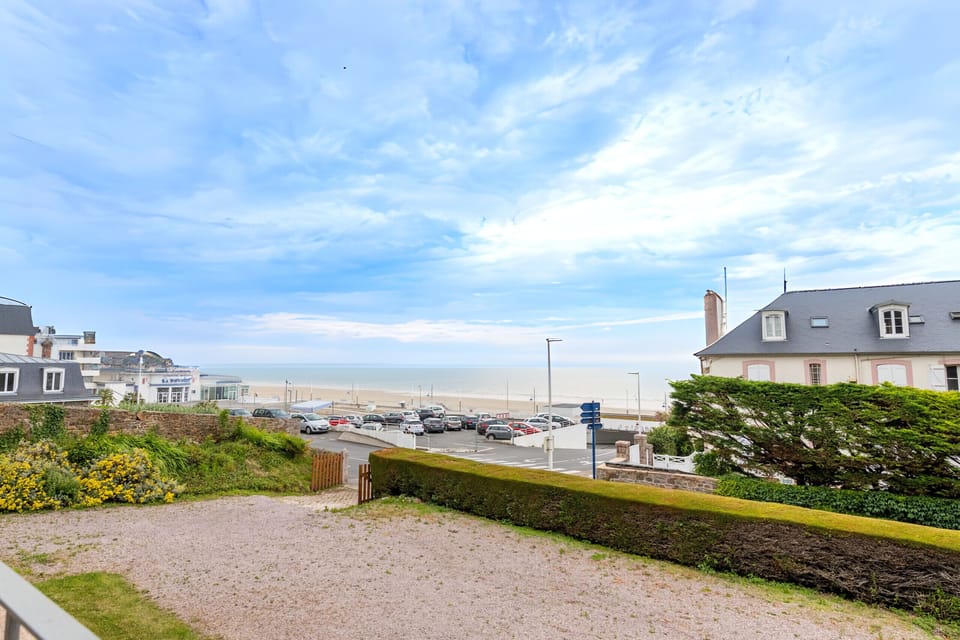 Beach/ocean view