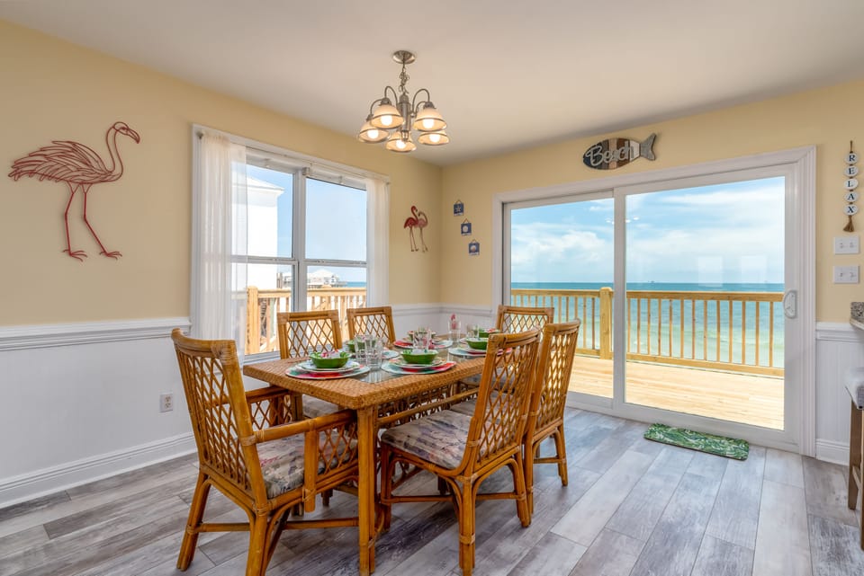 Ocean front dining Dauphin Island