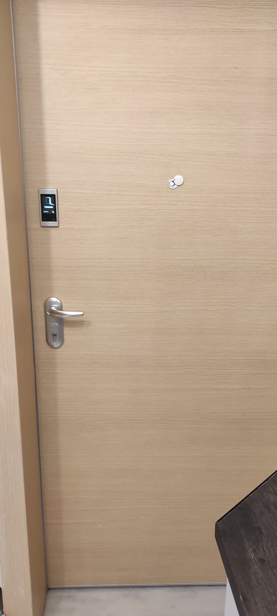 doors exit 