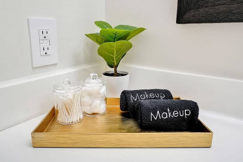 Makeup remover towels so you can look your best