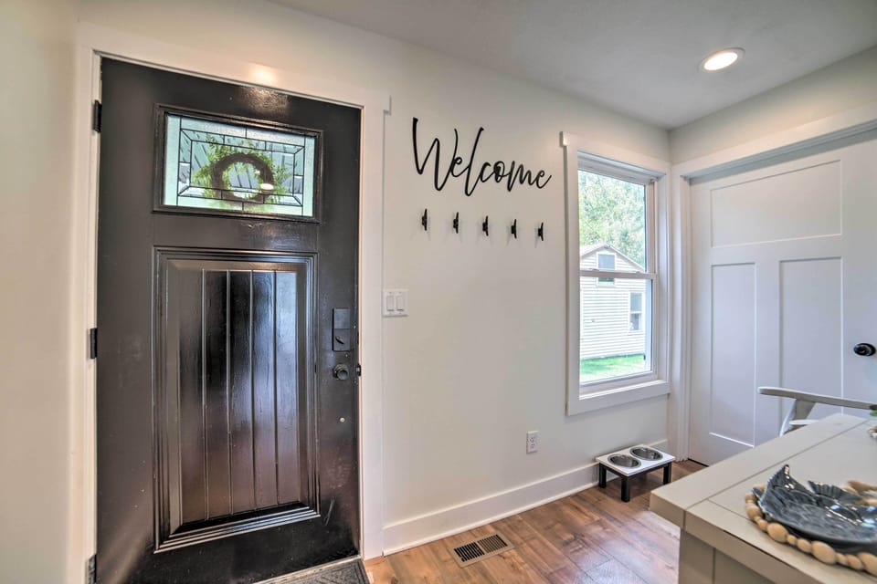 Entranceway | 1st Floor