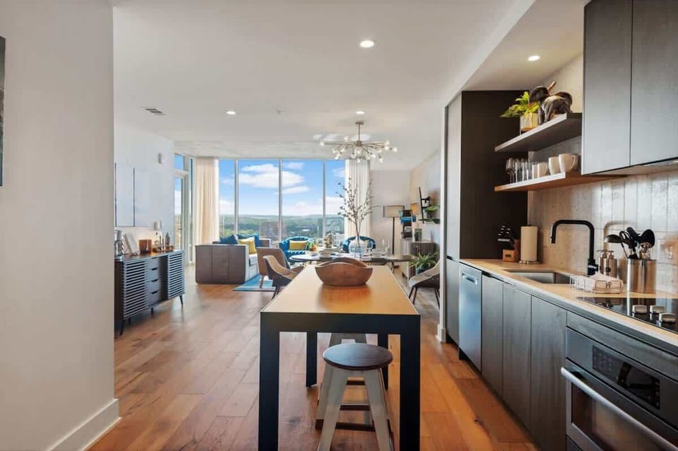 kitchen/dining