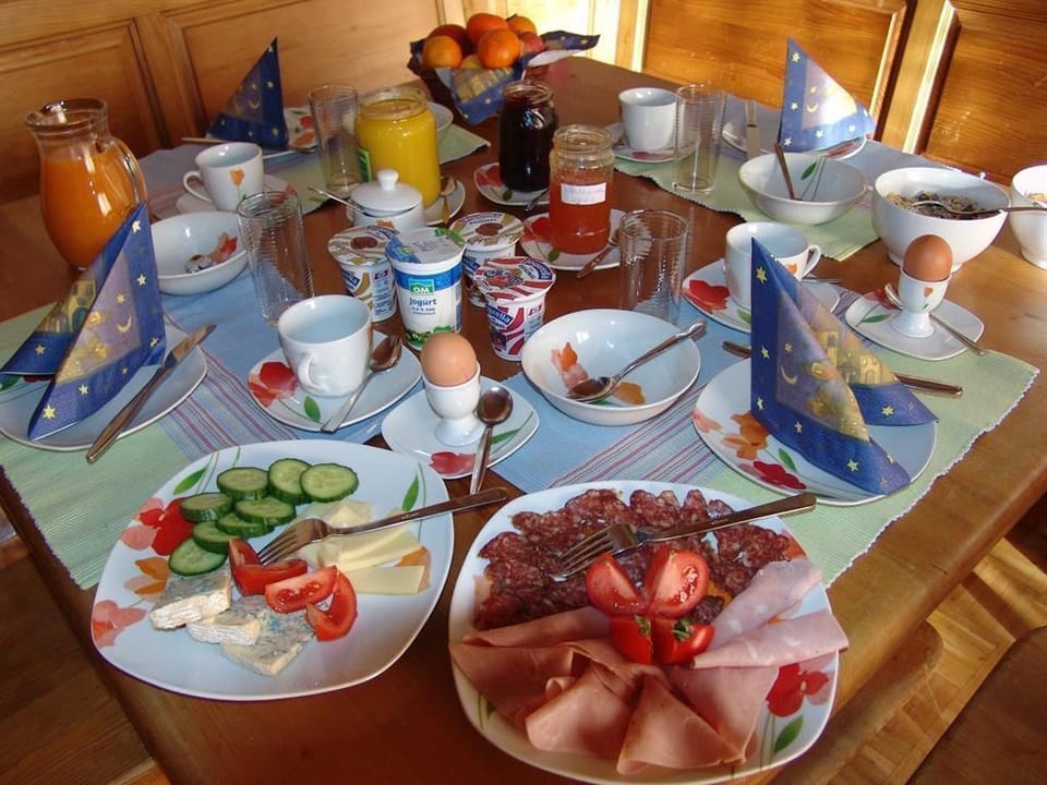 Breakfast meal