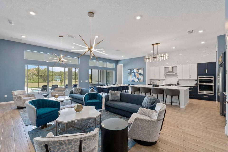 Living Room *Highlight*
