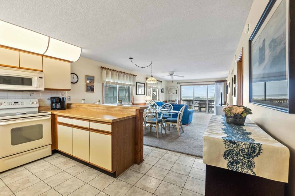 Surf-or-Sound-Realty-1048-Sea-Site-Heights-Kitchen-1