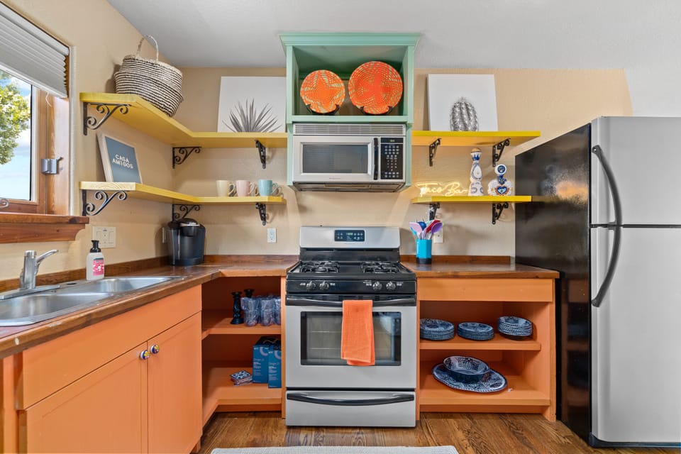 3rd floor entertaining kitchen 