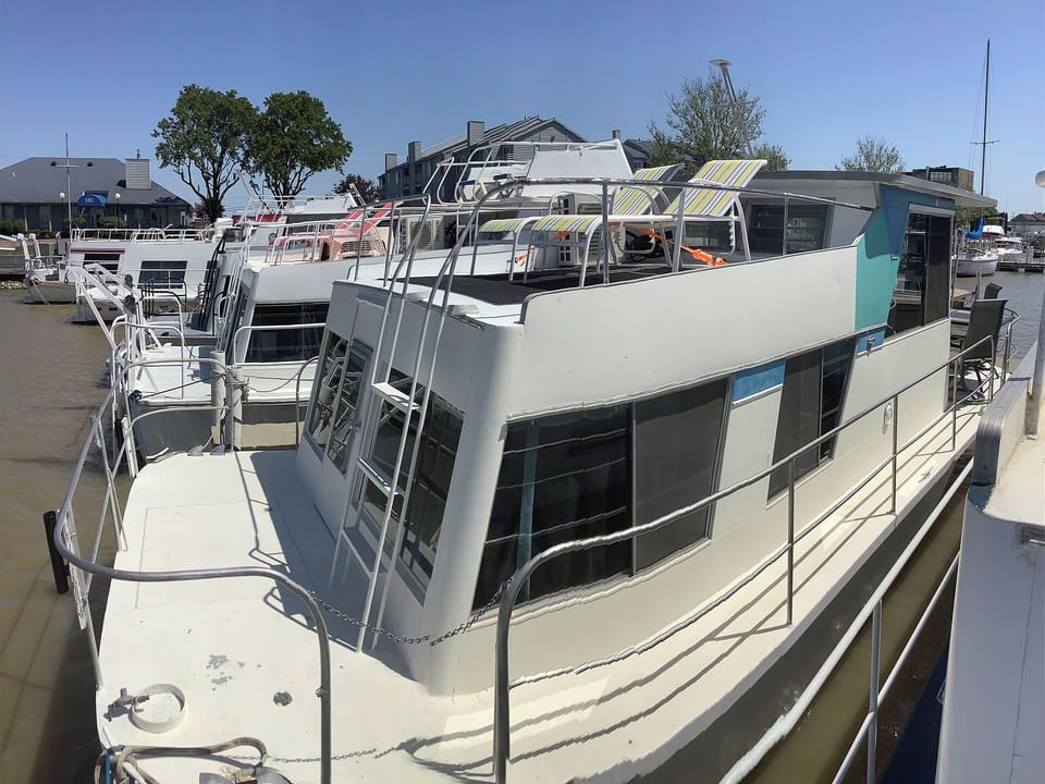 Marina
