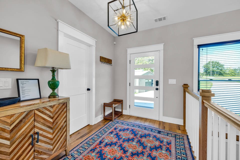 Front entrance/foyer