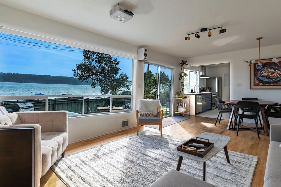 Water views all day long.