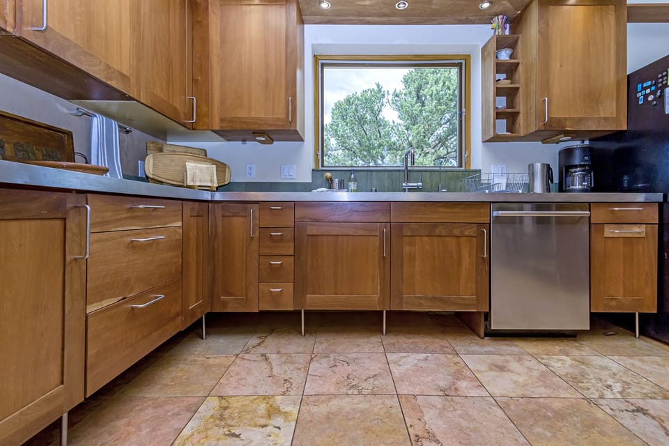 Easy to work in kitchen.