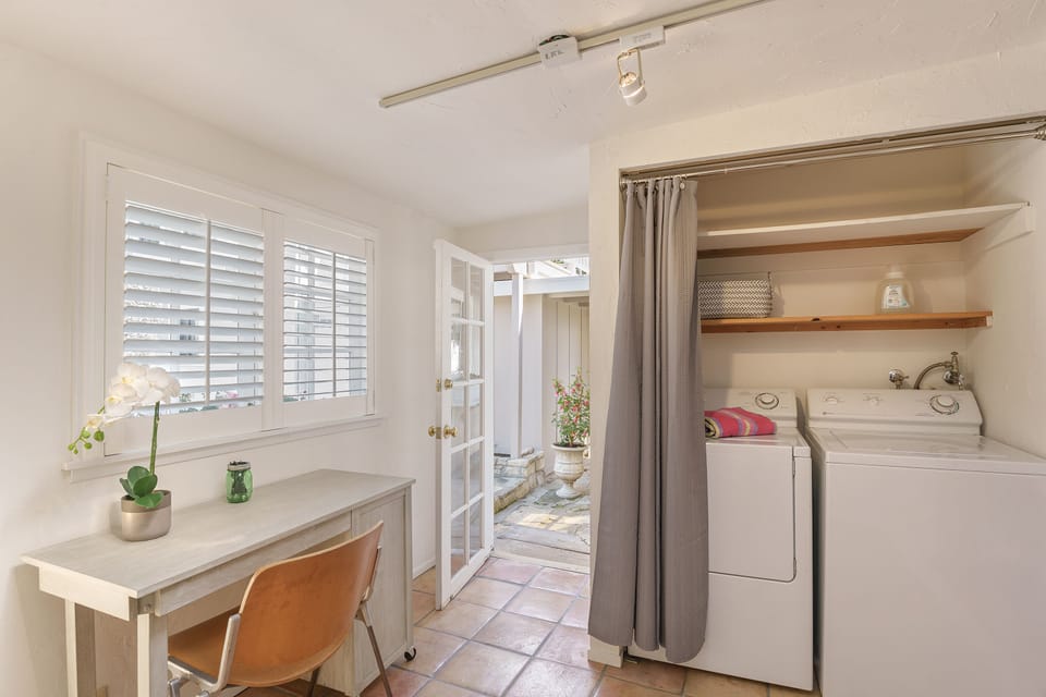 Dressing Area, Laundry Space, Workspace, Bedroom #1