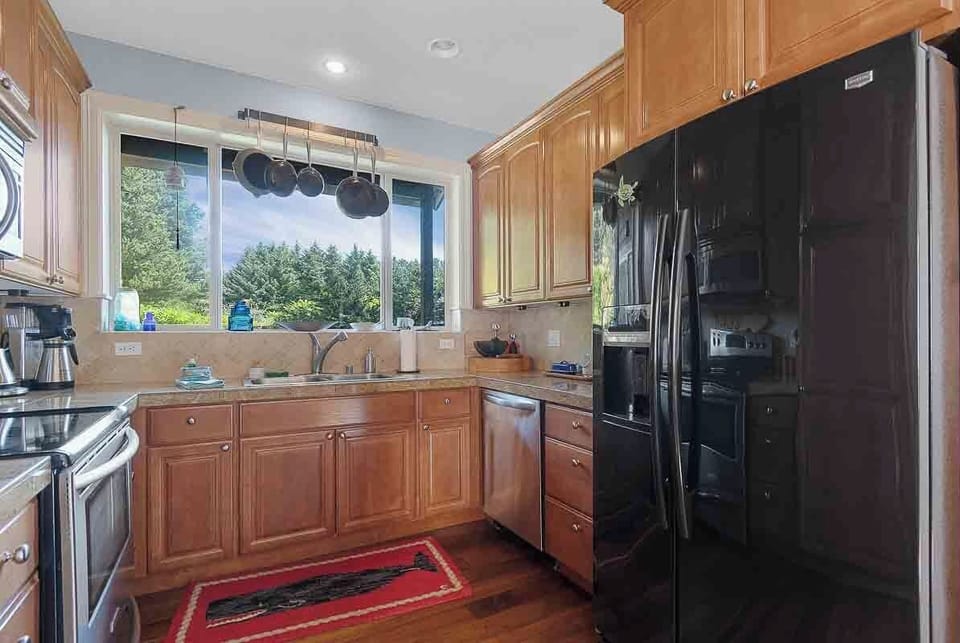 Fully stocked kitchen for all your culinary needs.