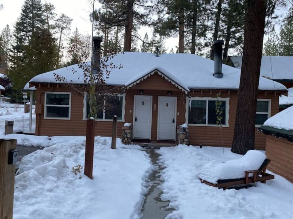 Timber Haven Lodge #4 during winter season