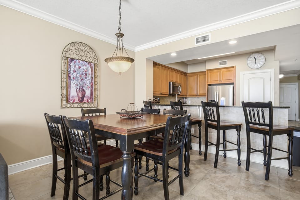 Azure #414 Dining Area