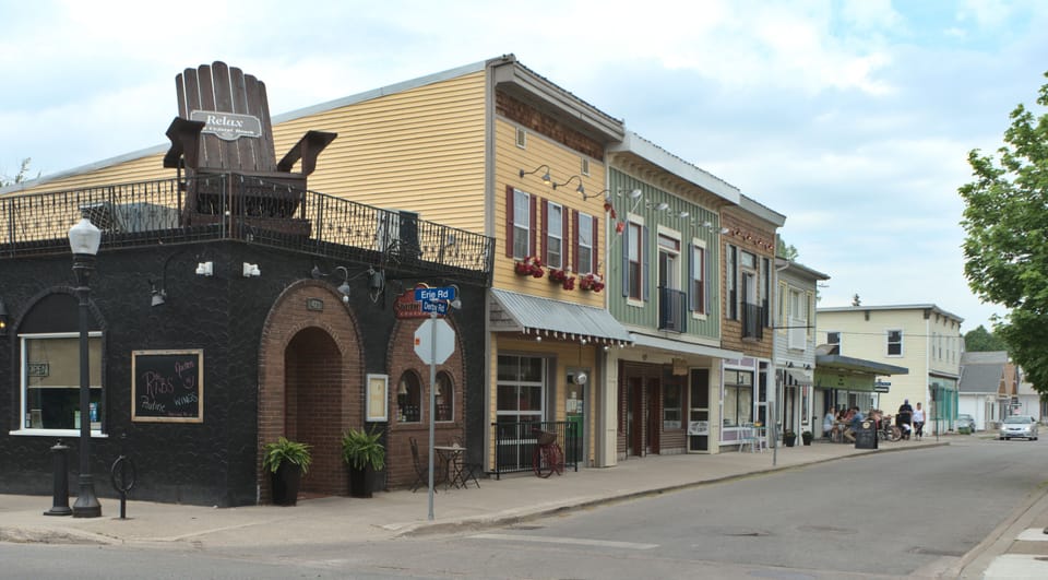 Restaurants and shops