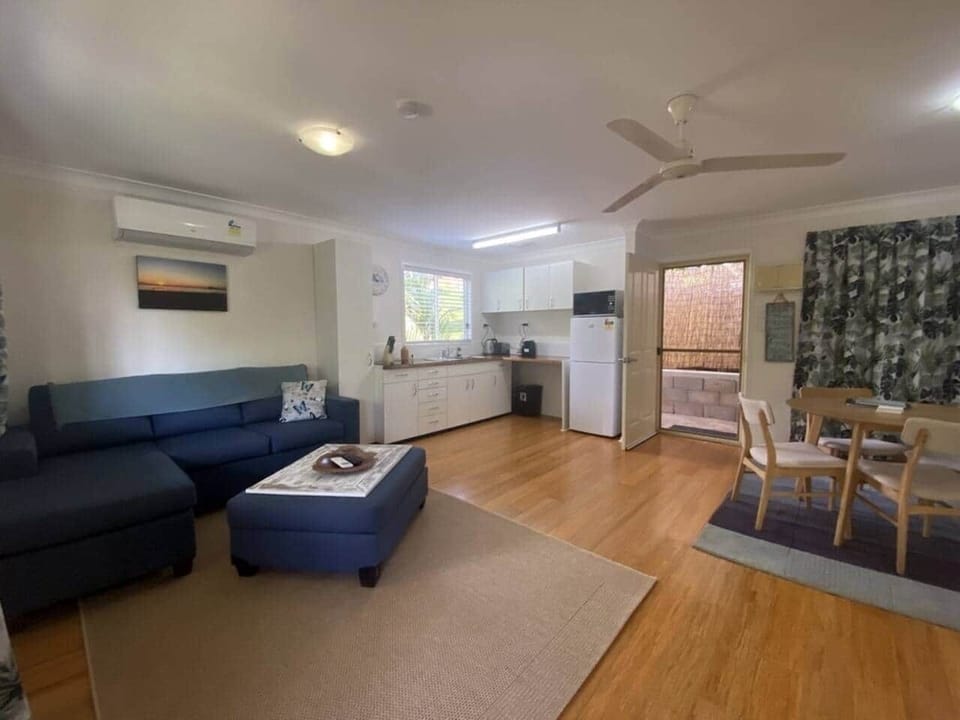 Mission Dreaming - Living Dining Kitchen