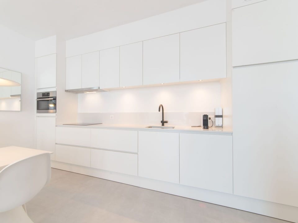 Tap, Cabinetry, Countertop, Plumbing Fixture, Sink, Wood, House, Building, Kitchen