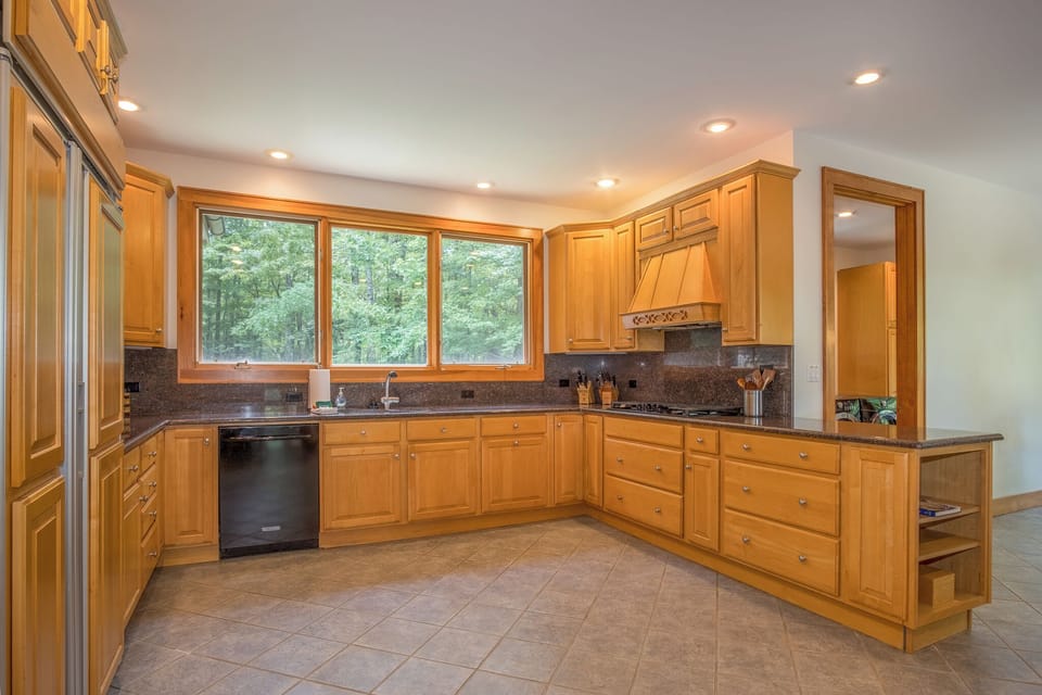 Large Kitchen with Abundant Storage