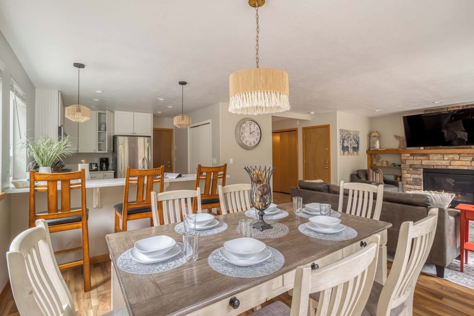 Dining Area with great table space