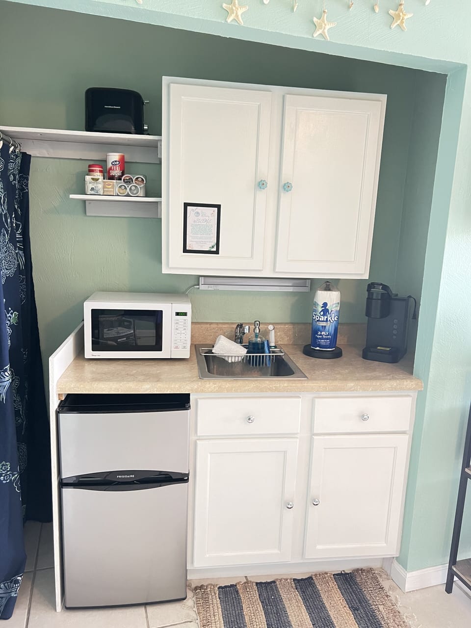 Ocean ~ Daze Kitchen Area. 