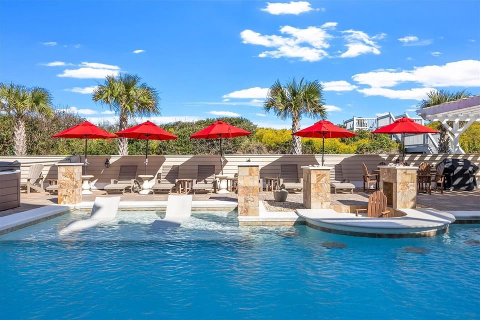 Poolside - With a pool to rival any resort this poolside is the perfect space to have a pool party.