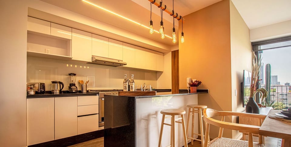 El mobiliario, la decoración y los servicios pueden variar ligeramente.