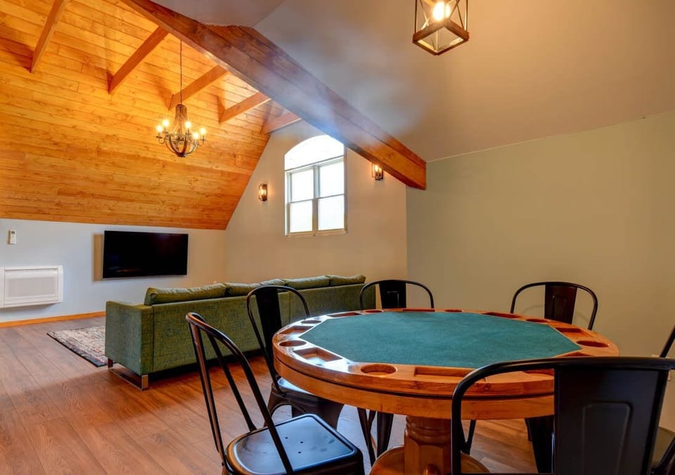 Card games or flip the top and play board games!