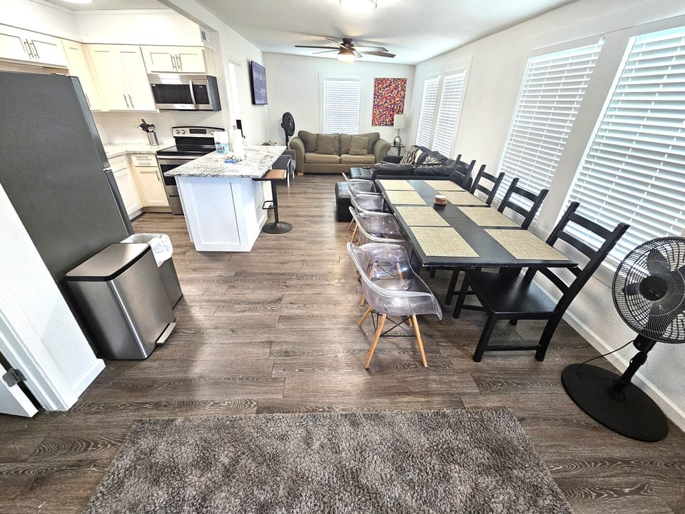 Open floor plan. Kitchen, dining, and 2 living areas.