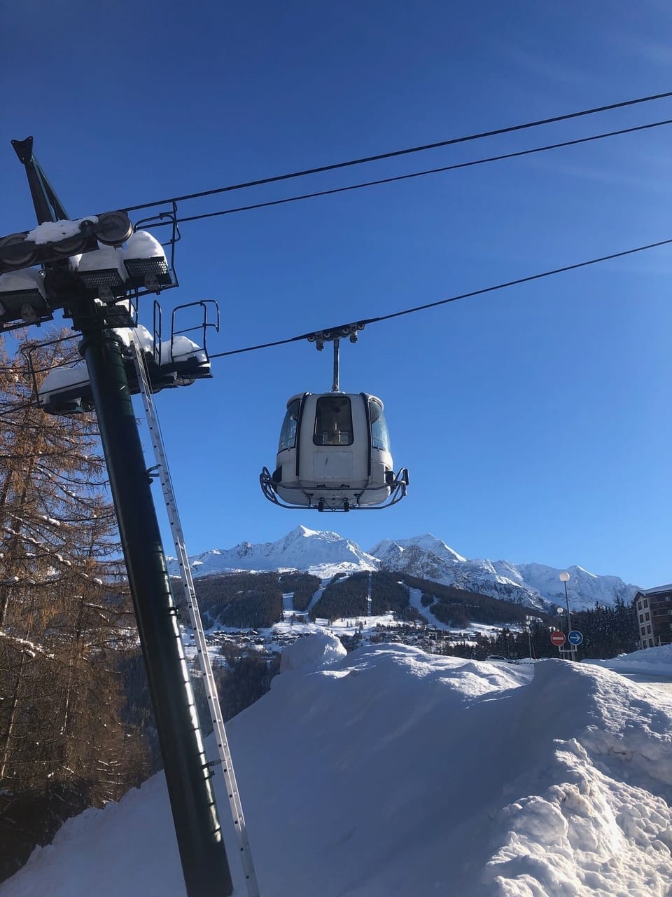 Snow and ski sports