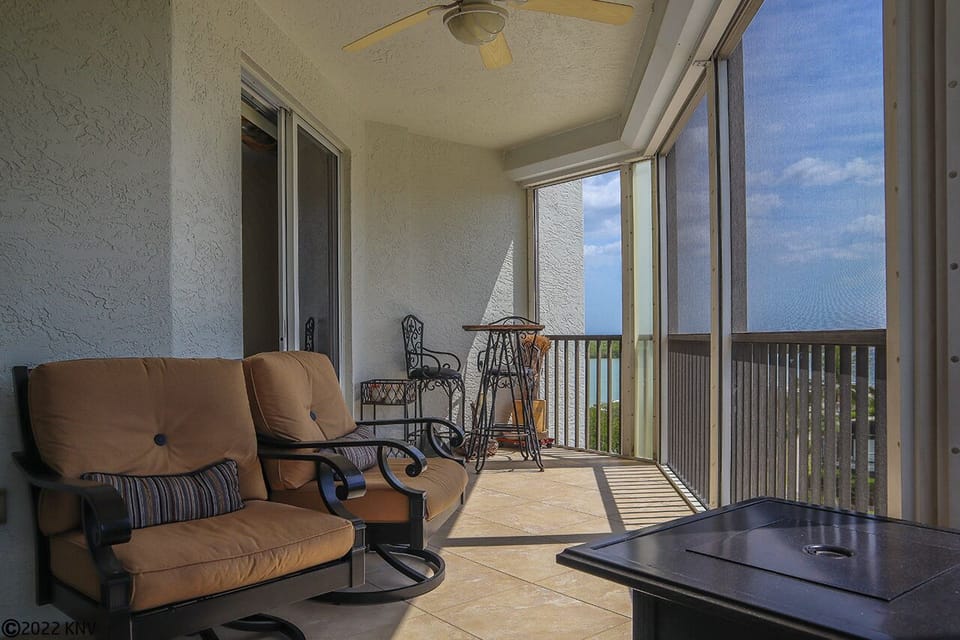 Screened In Lanai