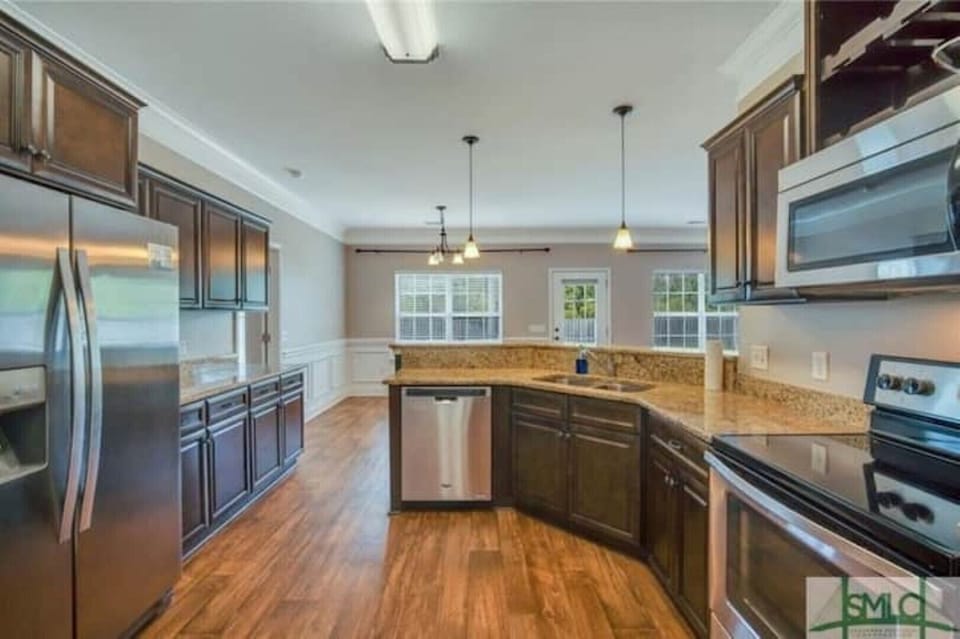 Large Kitchen