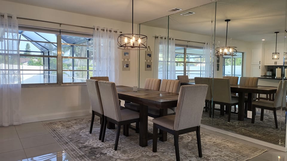 Formal Dining 