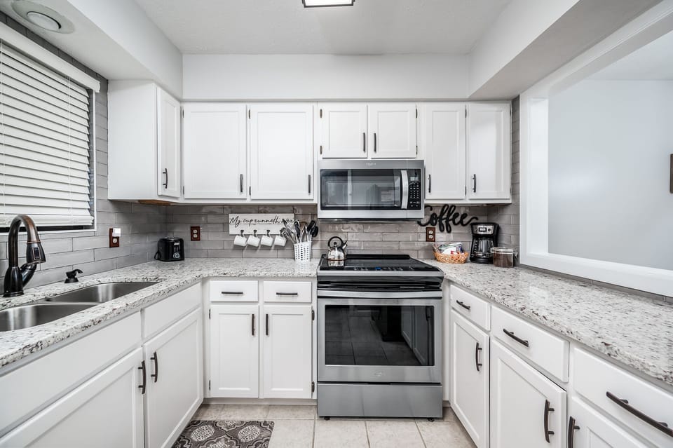Remodeled kitchen; granite counters, new appliances.  Well stocked for cooking.