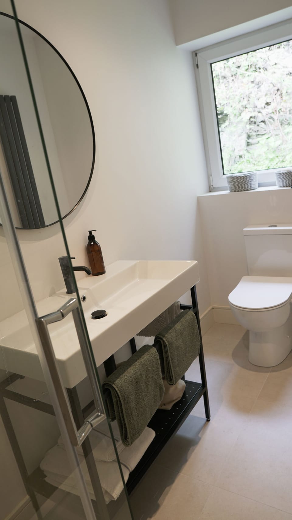 East Bedroom ensuite