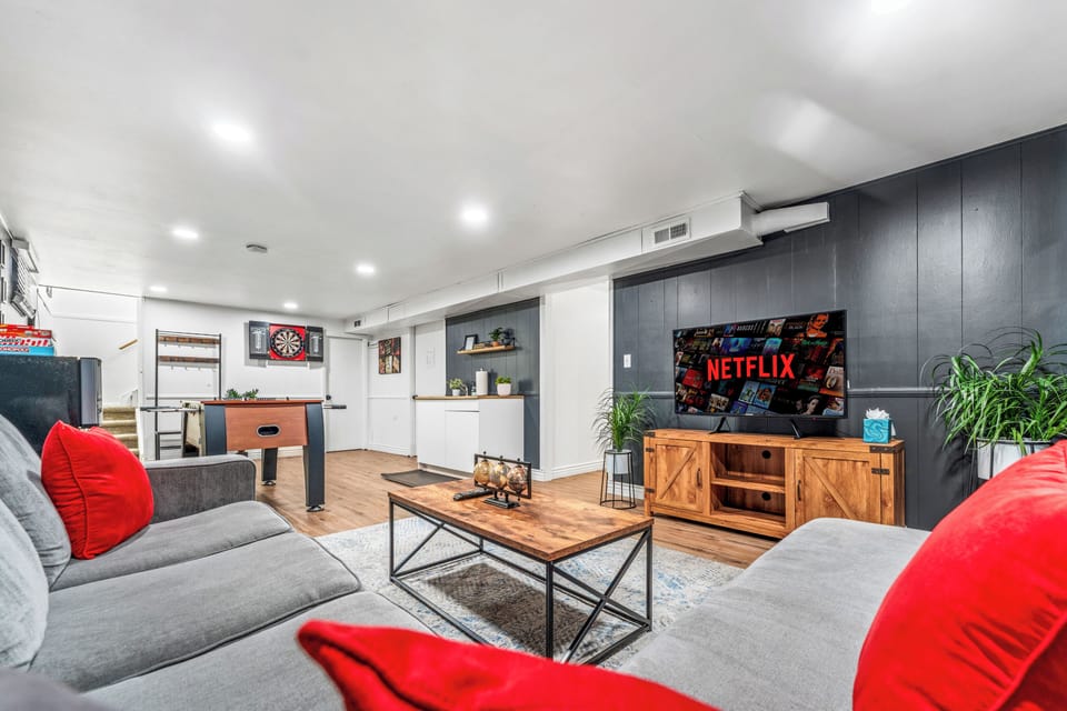 🎮⚽ Game Night Central 🎯 Play foosball 🕹️, hit the dartboard 🎯, or relax on the comfy sectional 🛋️—the perfect spot for fun, laughter, and good vibes! ✨🏡