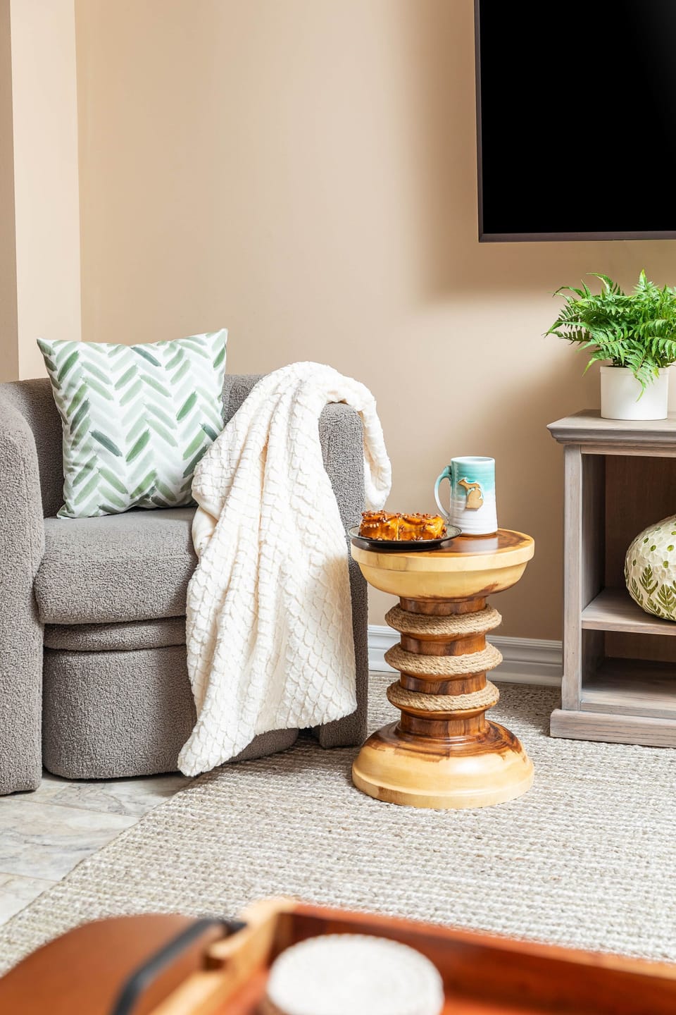 “Amazing stay—great amenities, quiet & beautiful location, and wonderful communication. The perfect trip up north!” Kim