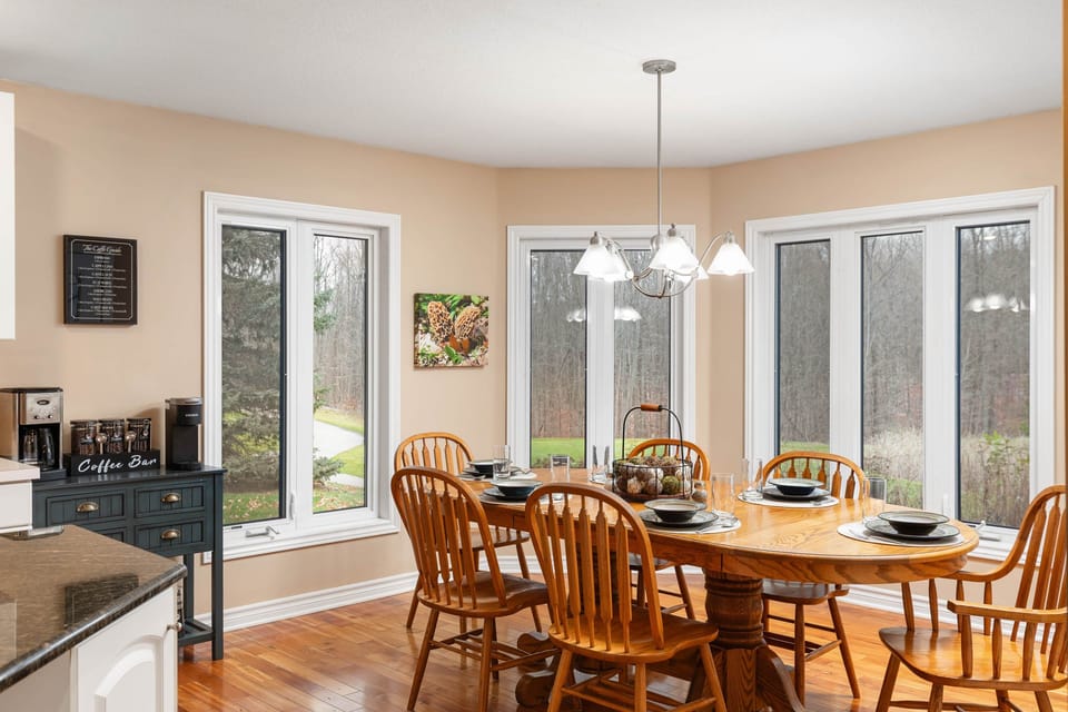 “Communication was easy and responsive. House was as described on air b&b, beautiful home, plenty of room for the group. We enjoyed our stay. Had everything we needed.” Melissa