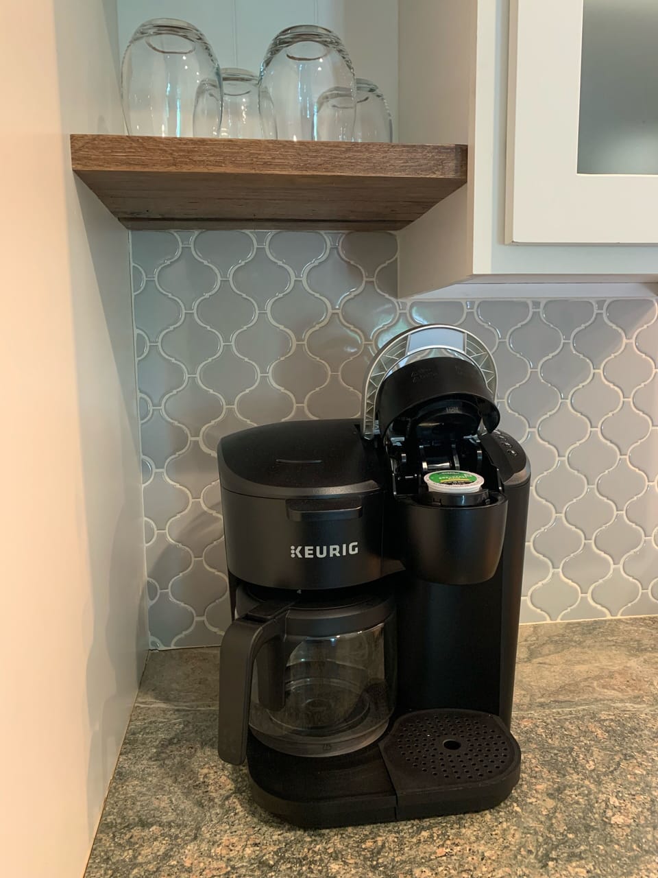 Keurig coffee pot brews drip and K-cups 