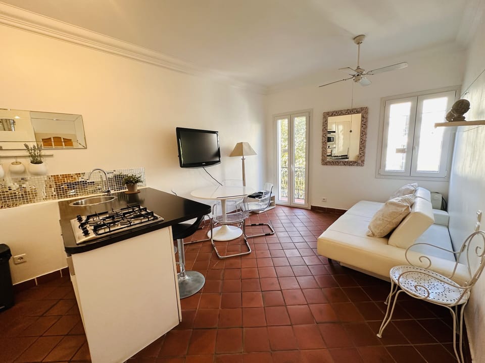 Living area and kitchen on the 3rd floor