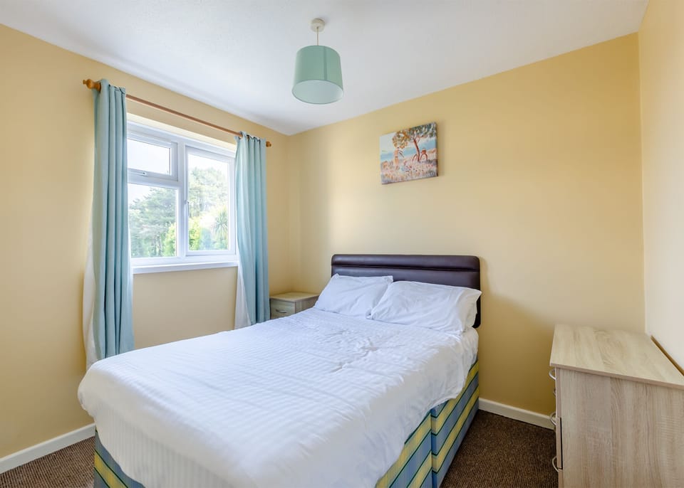 Bedroom, Bed