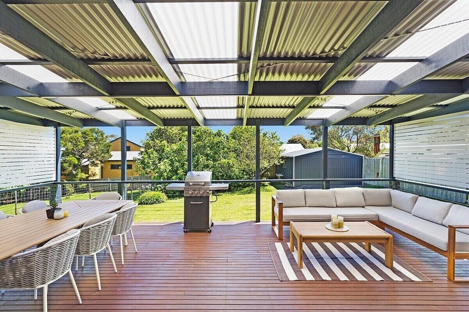 Big Patio, with everything needed for a nice lunch or dinner